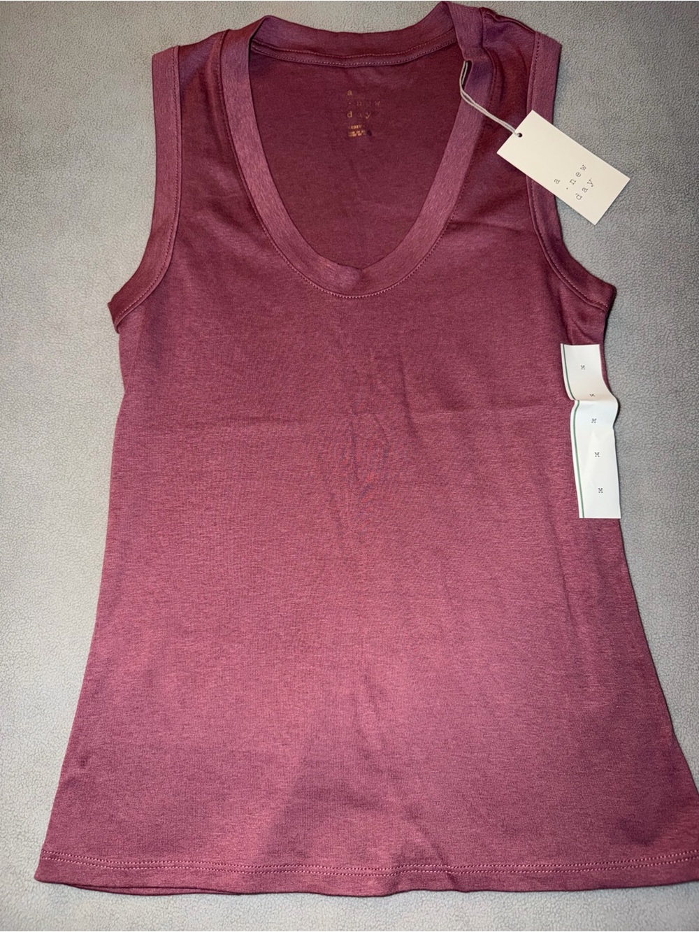 Women's Sleeveless V-Neck Tank Top - Mauve